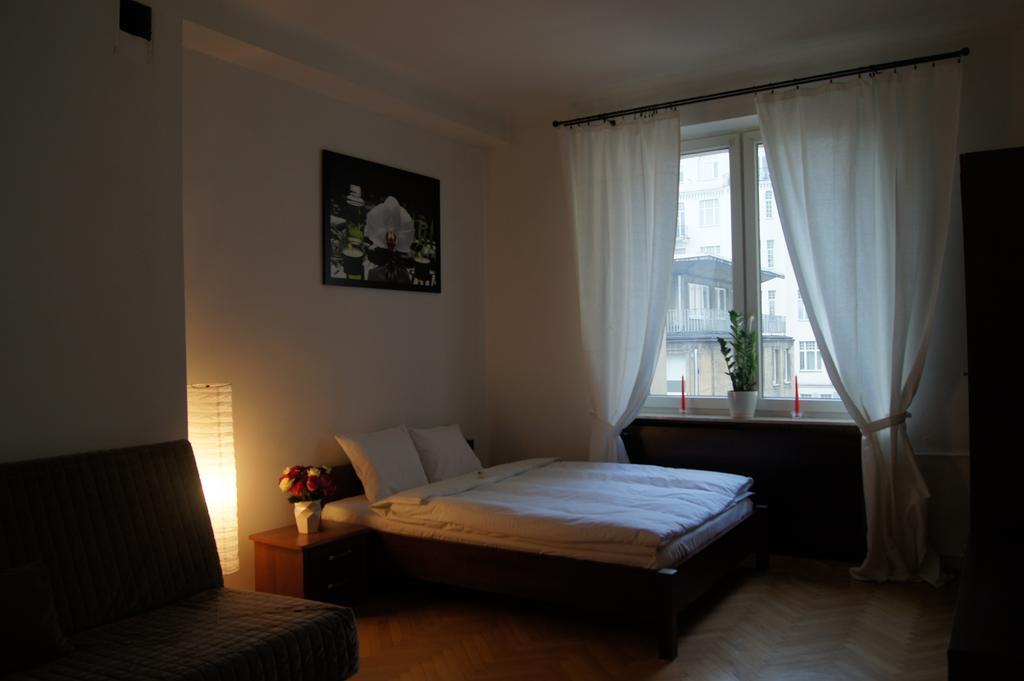 Krucza By Rental Apartments 华沙 外观 照片