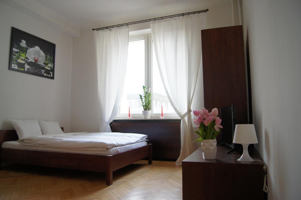 Krucza By Rental Apartments 华沙 外观 照片
