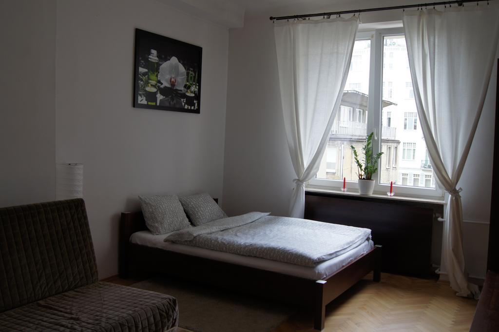Krucza By Rental Apartments 华沙 外观 照片